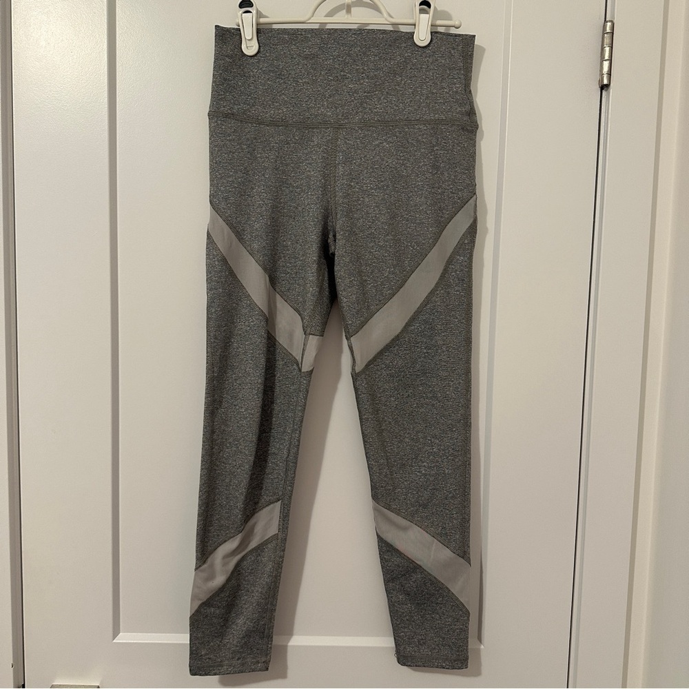 Aerie Gray Leggings With Mesh Cutouts Size Medium Women’s